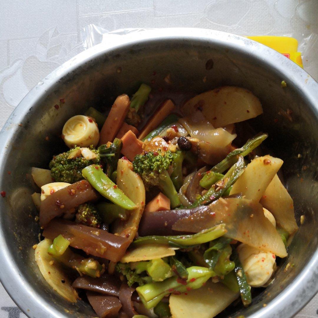 出摊麻辣串