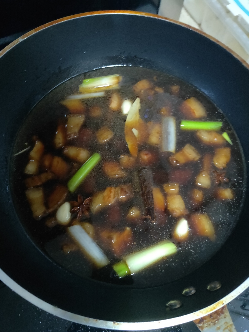 红烧肉炖土豆（丝毫不腻）的做法 步骤6