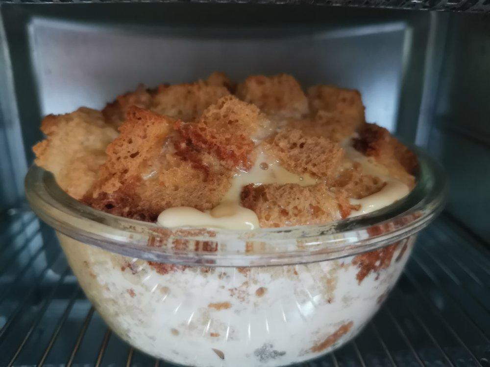 牛奶吐司鸡蛋布丁（失败吐司的归处）