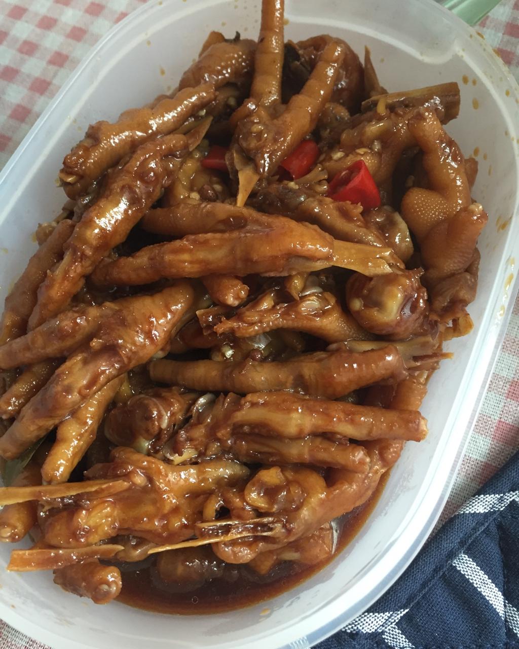 香辣烧鸡爪