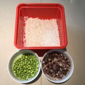 腊肉豌豆糯米饭的做法 步骤1
