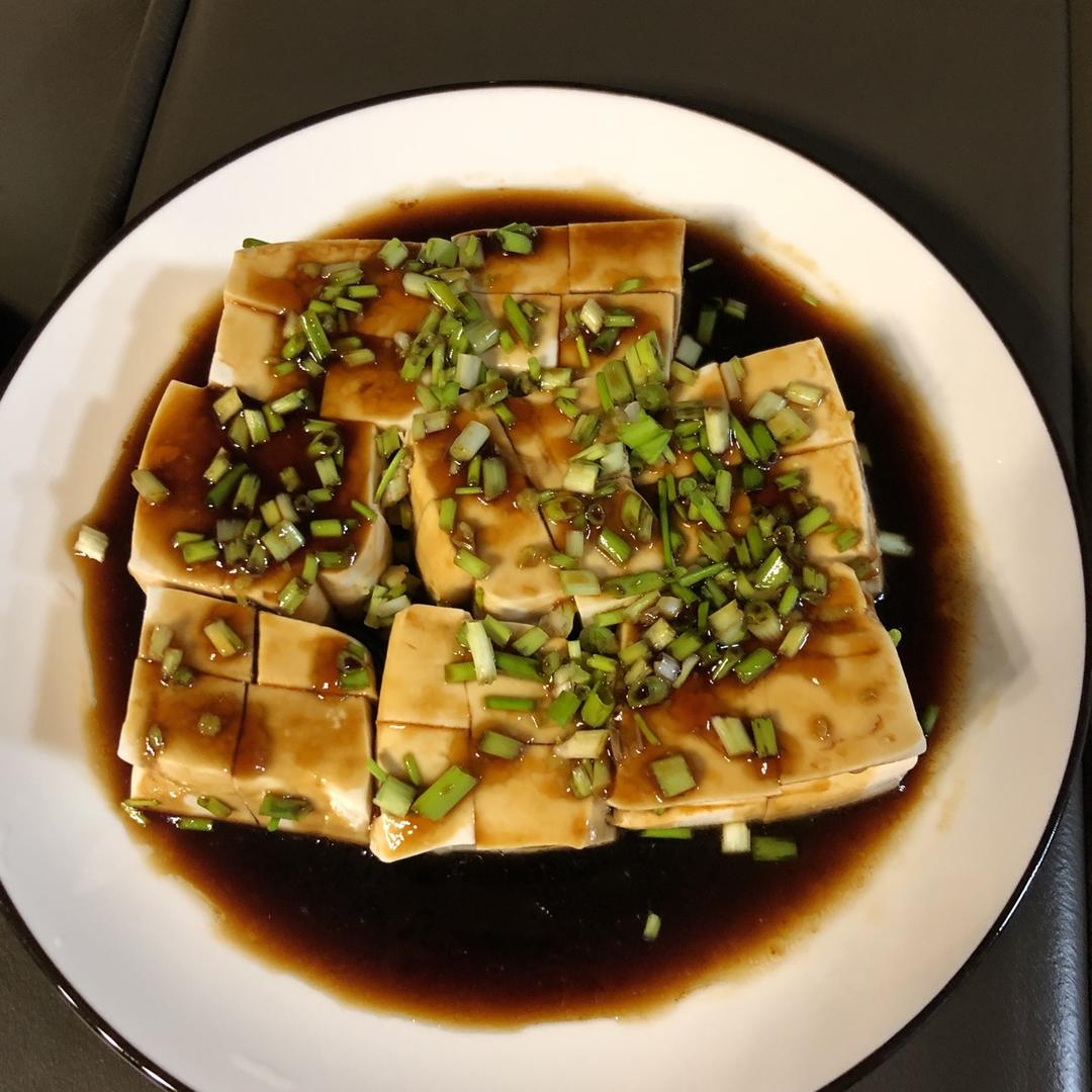 香菜小葱拌豆腐