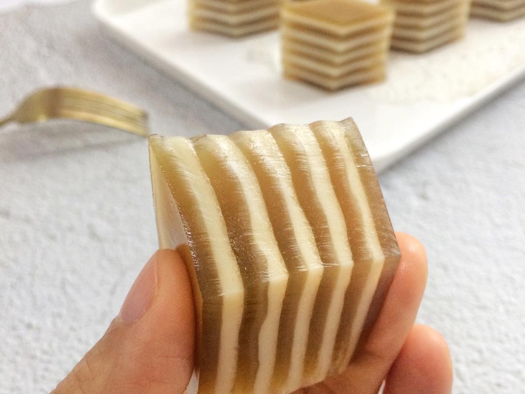 夏日清爽小点心：红糖椰汁千层马蹄糕