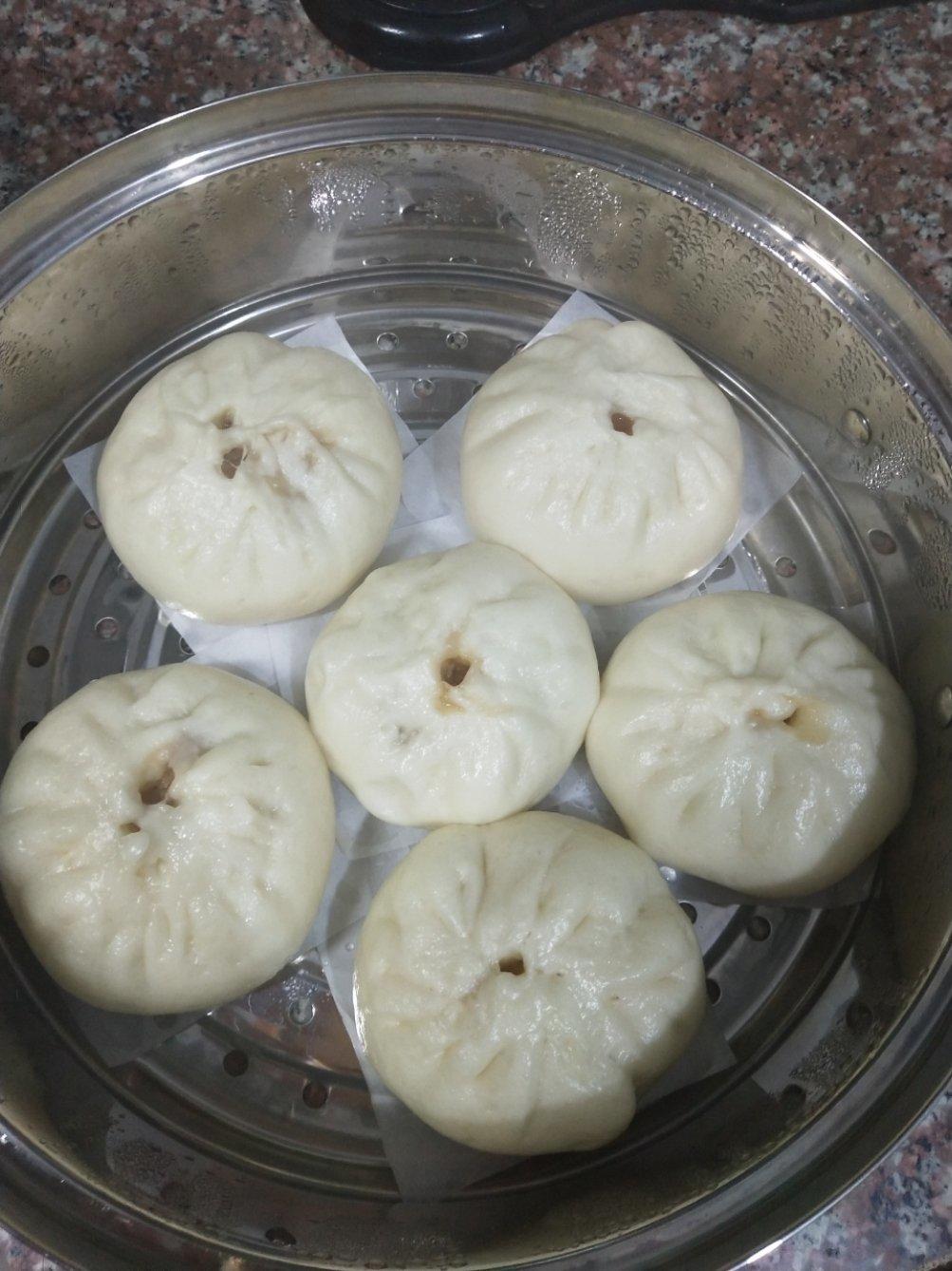 鲜肉包子
