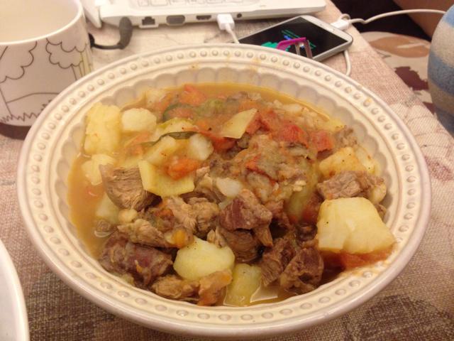 西红柿牛腩土豆