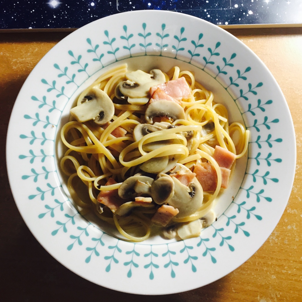 白蘑菇奶油培根意面