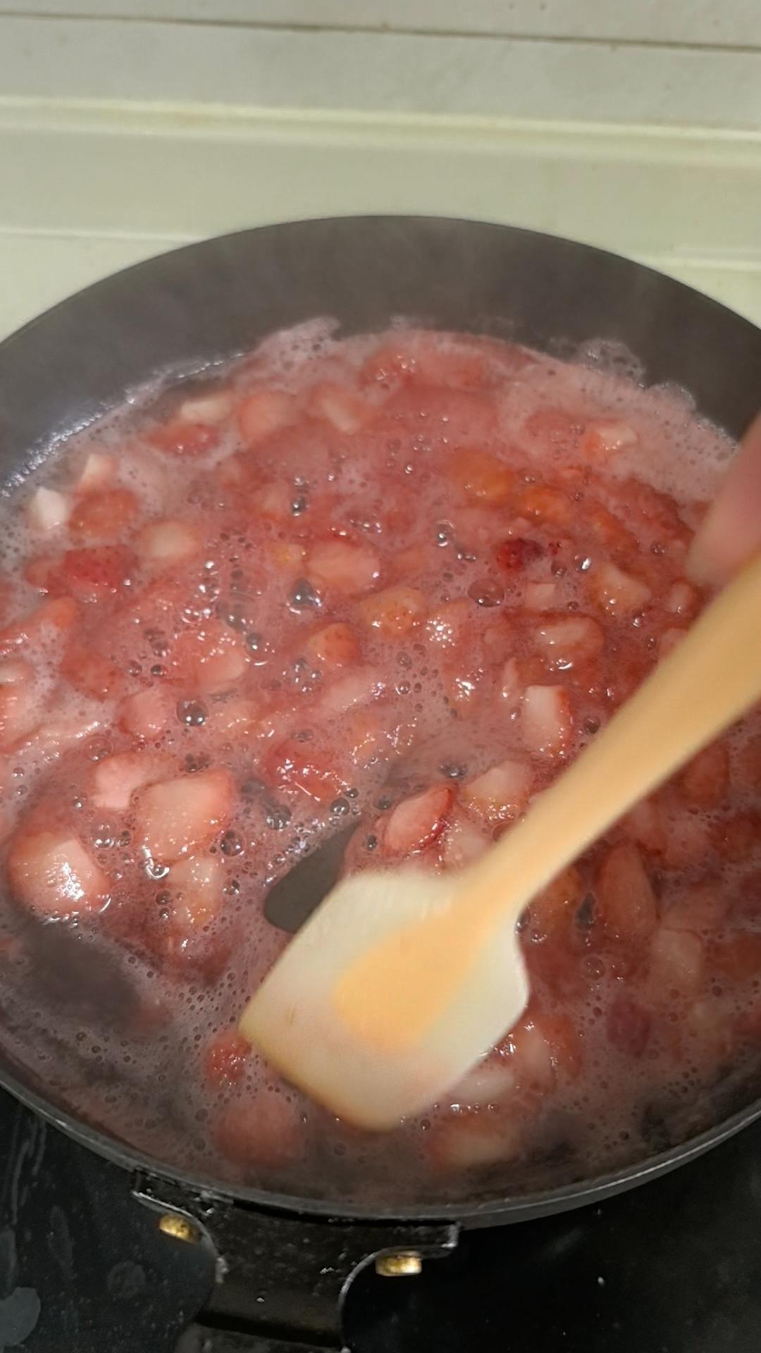 秋冬❄️季节适合用来做蛋糕夹心的草莓果酱🍓