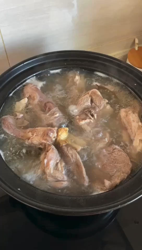 清炖羊肉（新疆特色）