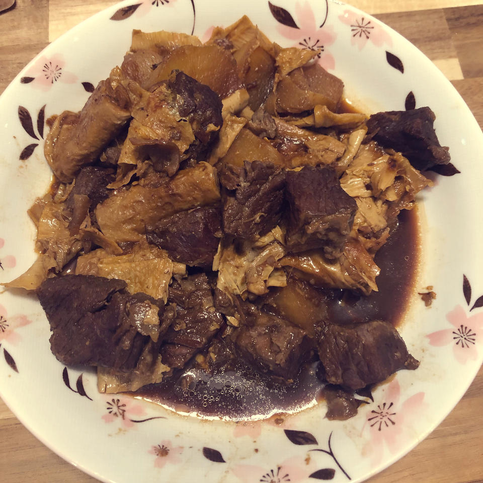 萝卜炖牛腩(柱候酱)