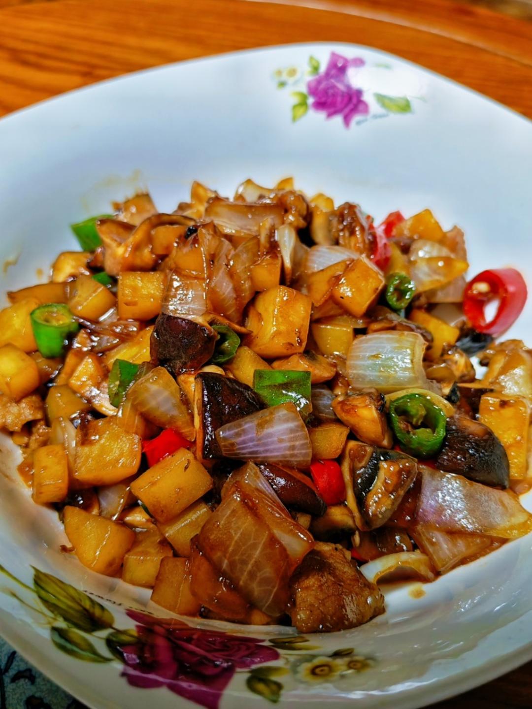 ㊙️香菇土豆肉沫拌饭❗️比外卖还好吃
