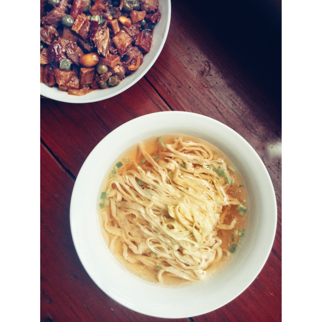 最美不过那碗阳春面