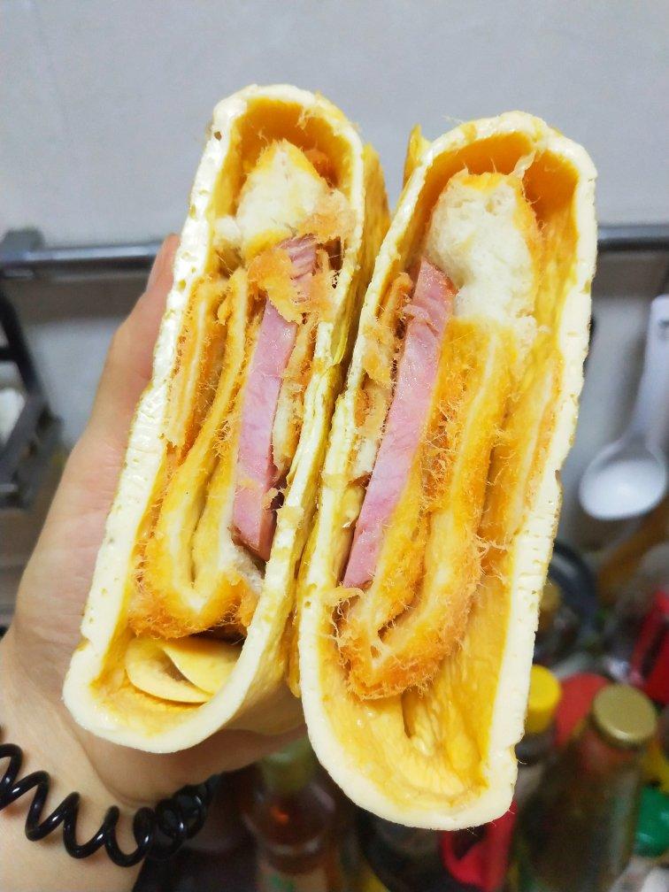 鹅蛋饼卷吐司