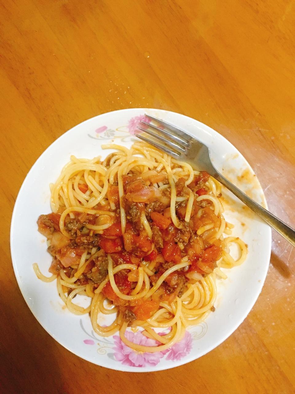 番茄肉酱意大利面