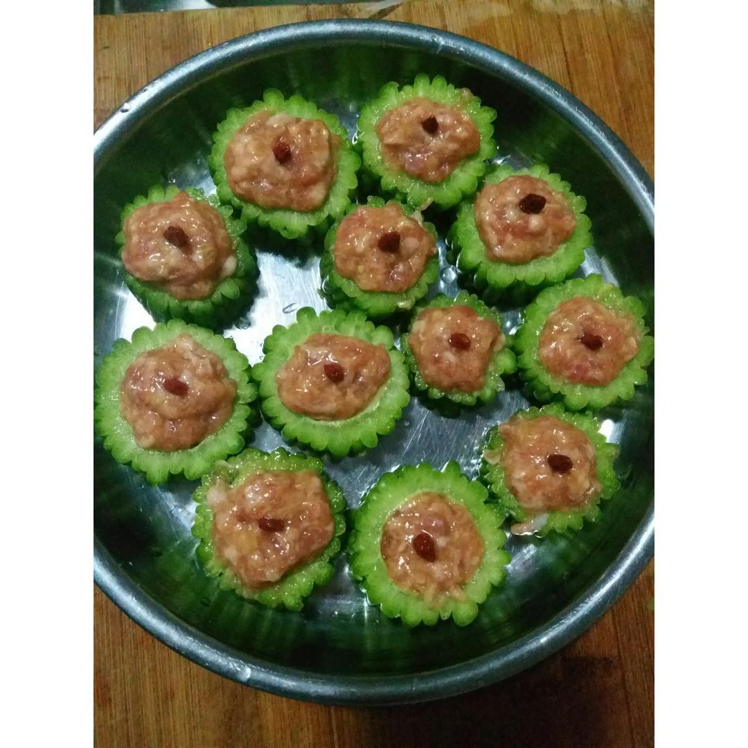 香菇肉末酿苦瓜