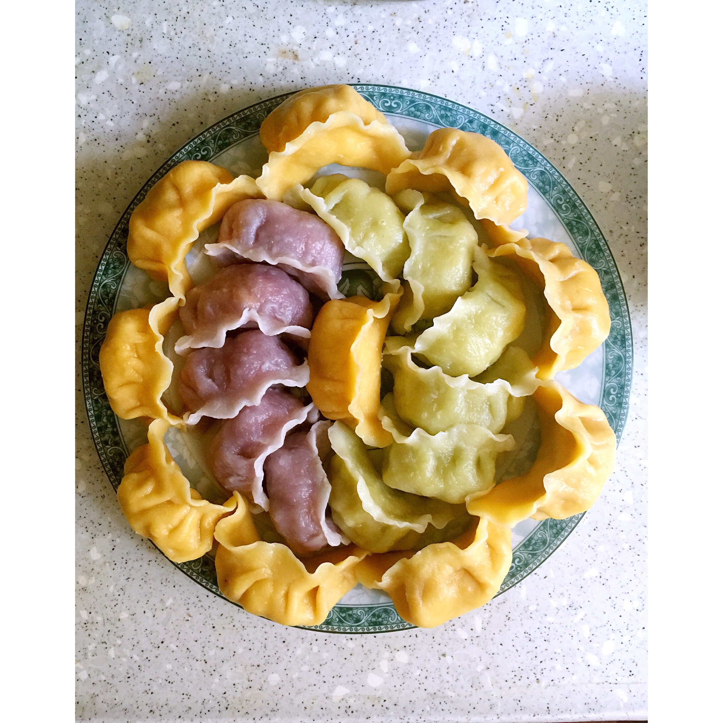 彩色水饺