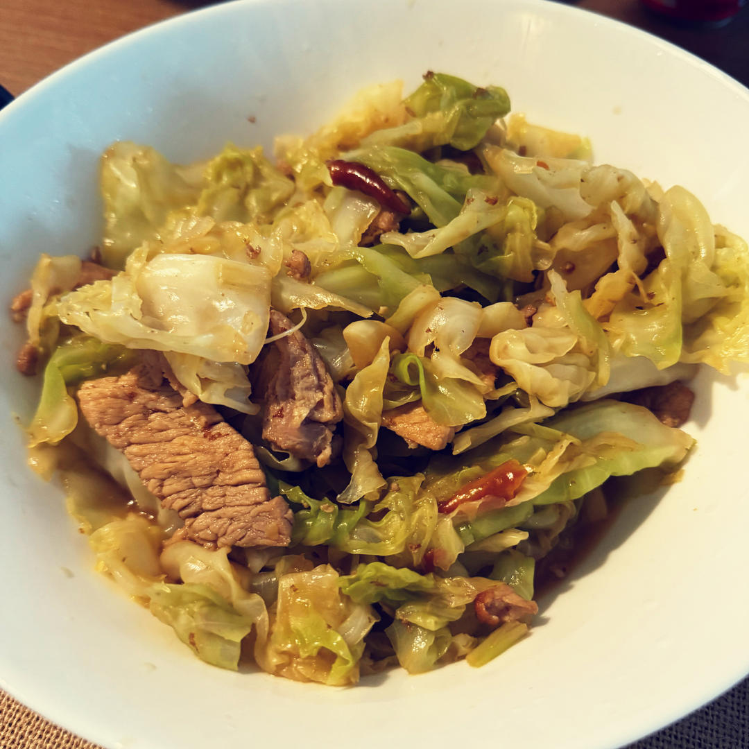 包菜炒肉