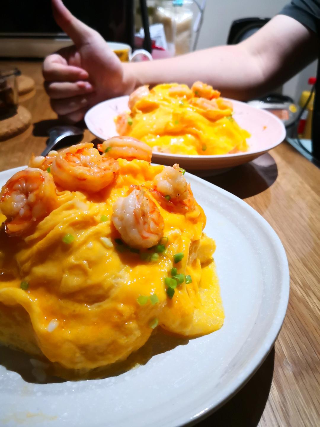 港式茶餐厅滑蛋虾仁饭