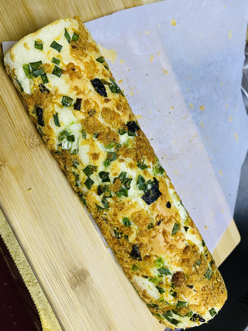 香葱肉松蛋糕卷（这是一个步骤超级详细的视频菜谱）