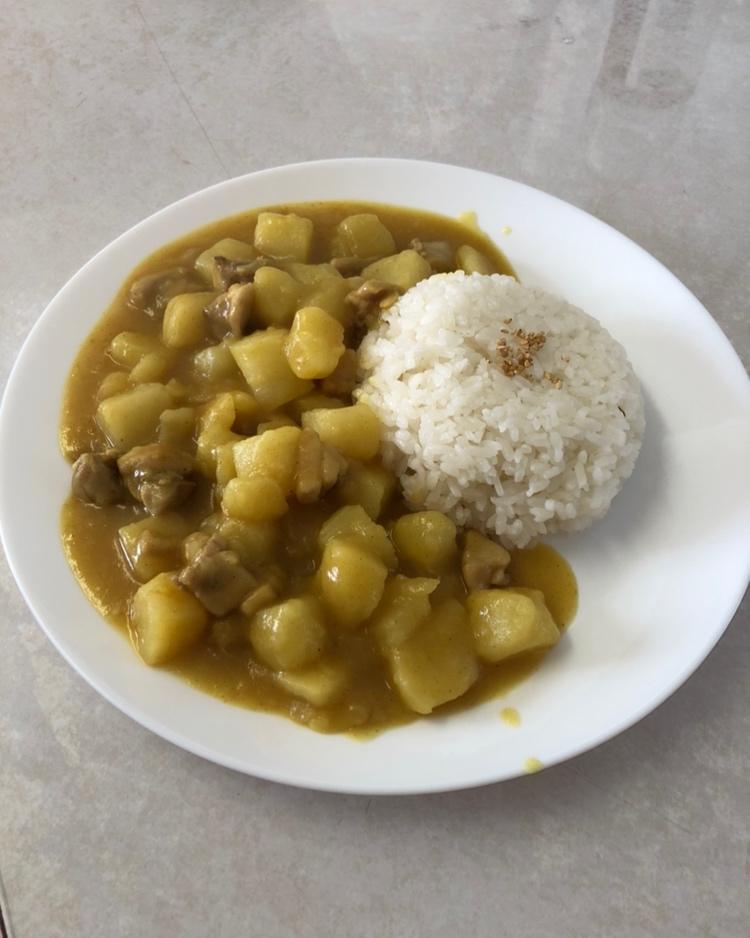 咖喱鸡块饭（百梦多咖喱超级简单版）