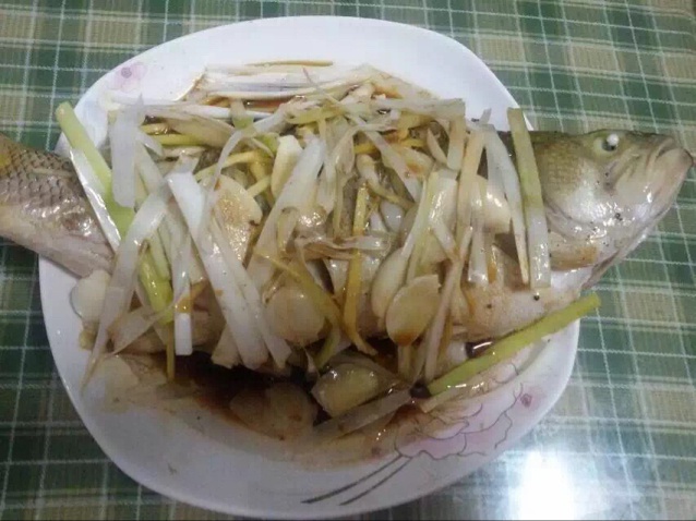 清蒸鲈鱼