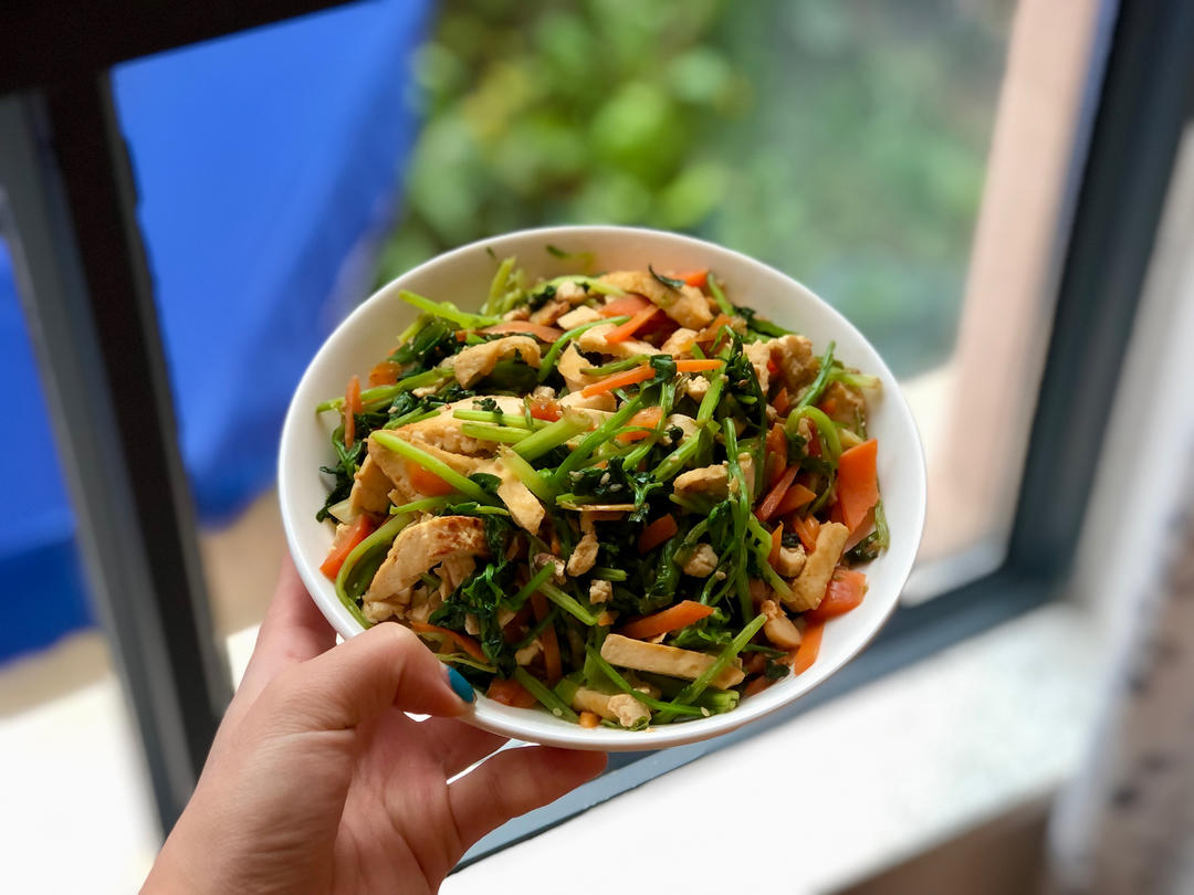 芹菜炒香干