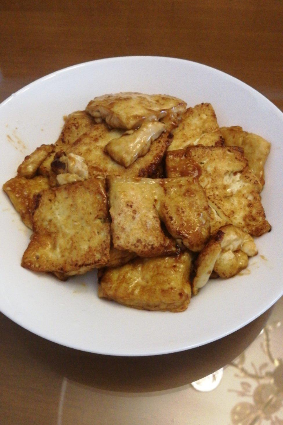 蚝油豆腐（如何煎出完整金黄的豆腐）