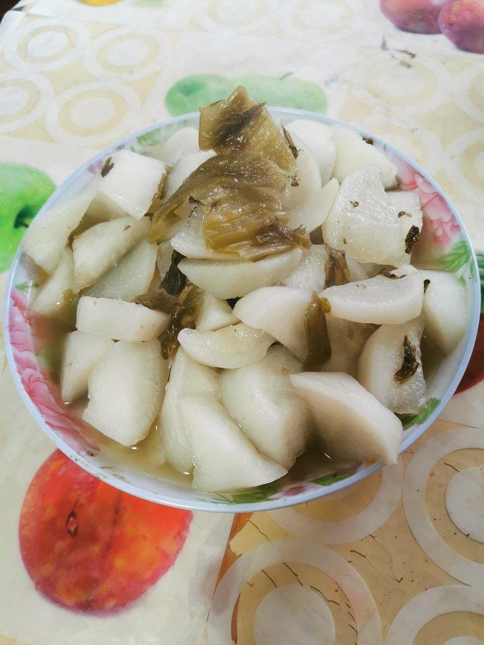 酸菜萝卜粉丝汤