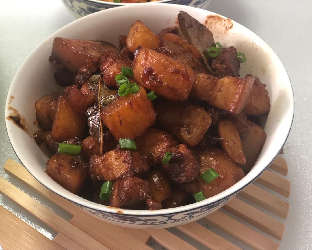 快手金蒜红烧肉