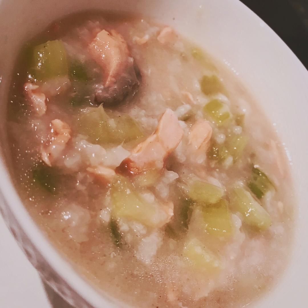 三文鱼蔬菜粥