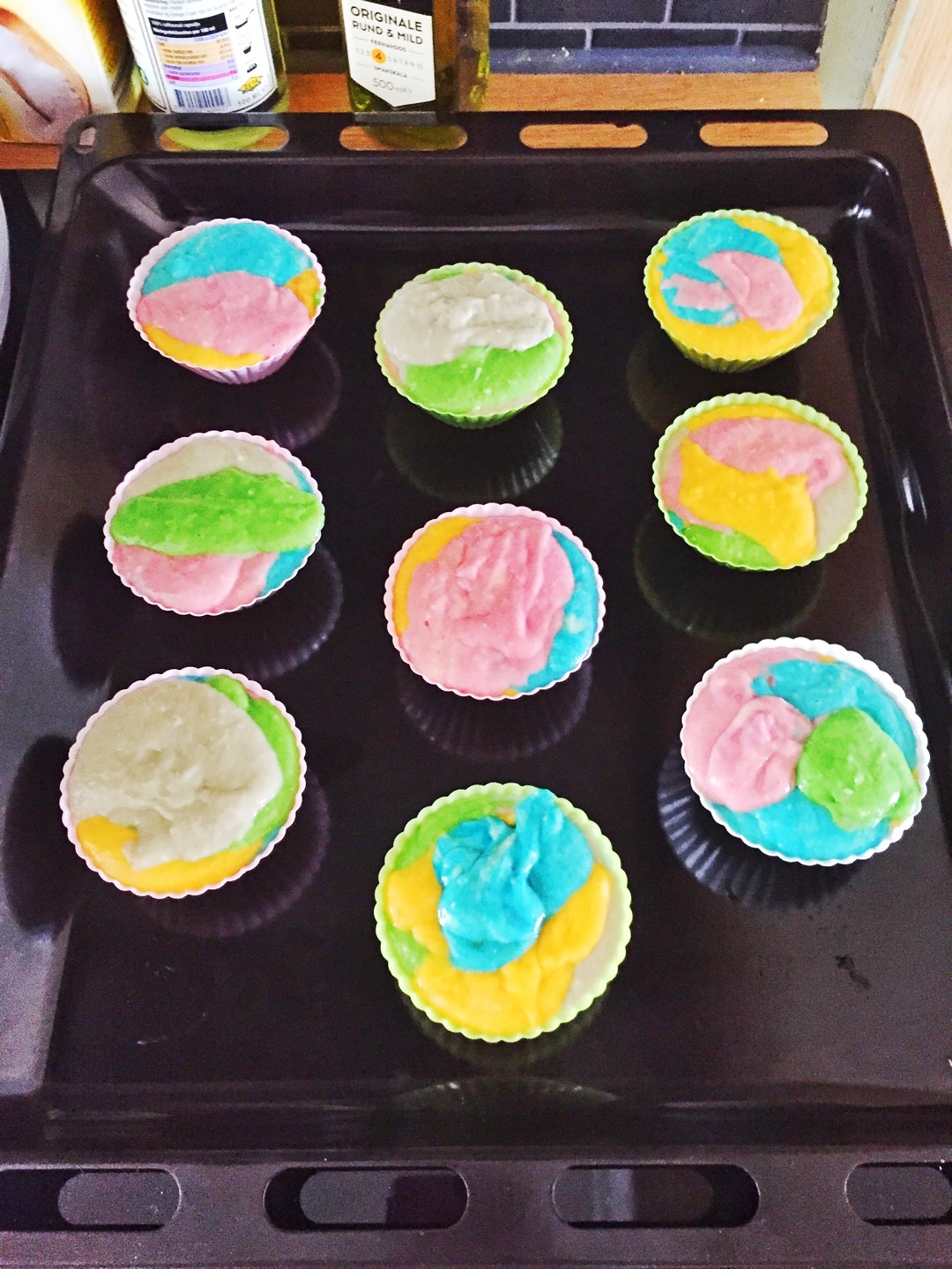 彩虹玛芬蛋糕的做法 步骤3