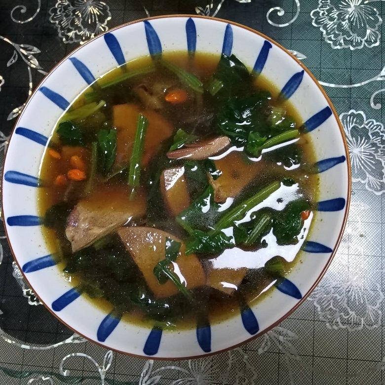 猪肝菠菜汤