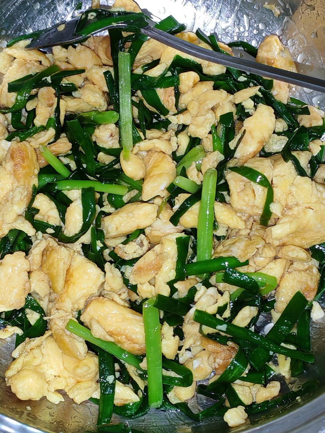 韭菜炒鸡蛋——三分钟快手下饭菜 掌握火候的秘诀