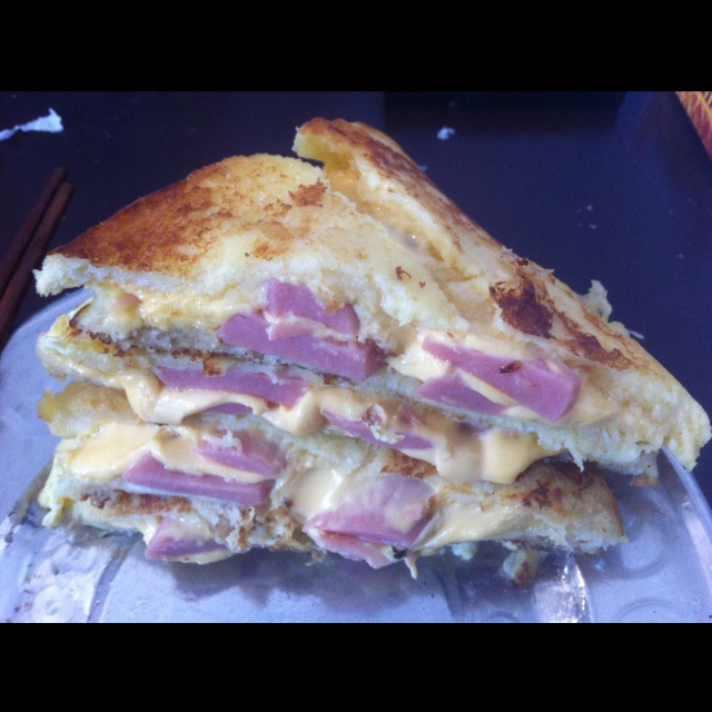 十分钟快手早餐【港式火腿西多士】