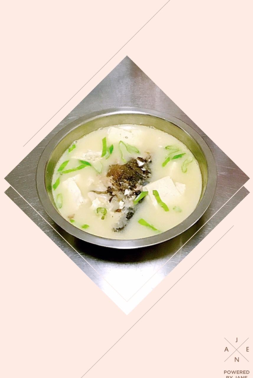 鱼头豆腐汤