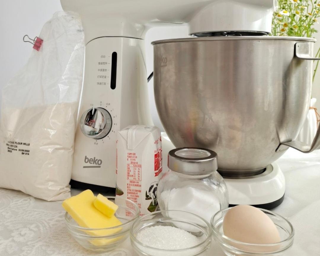 纯奶手撕吐司的做法 步骤1