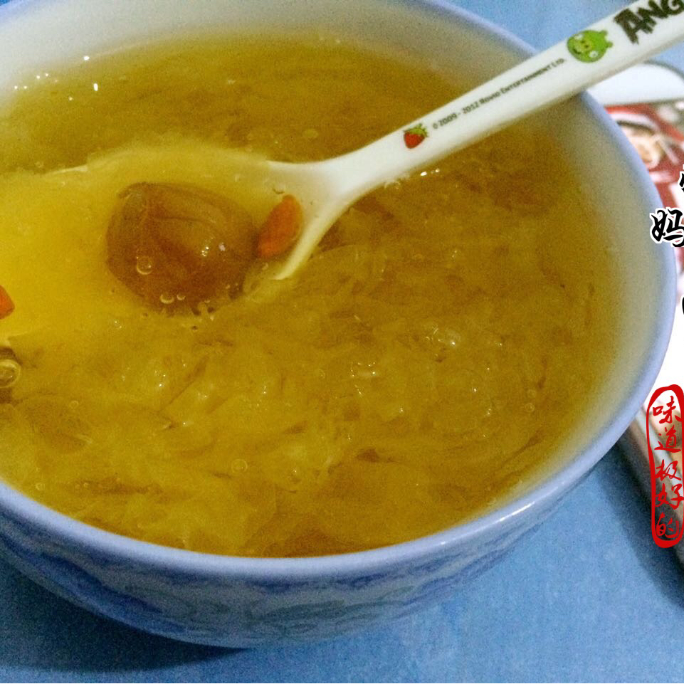 冰糖雪梨银耳汤