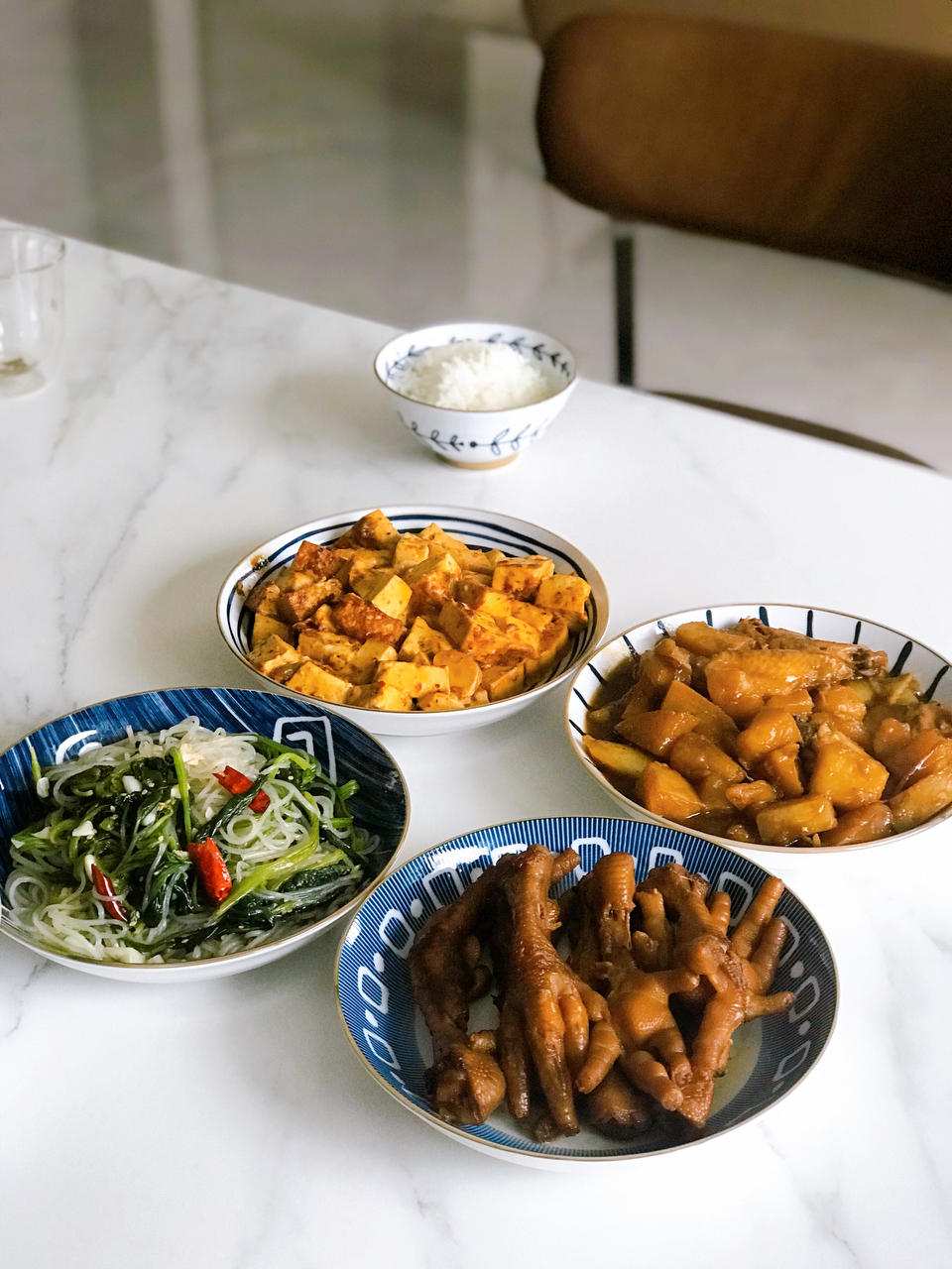 开胃爽口又营养的菠菜拌粉丝