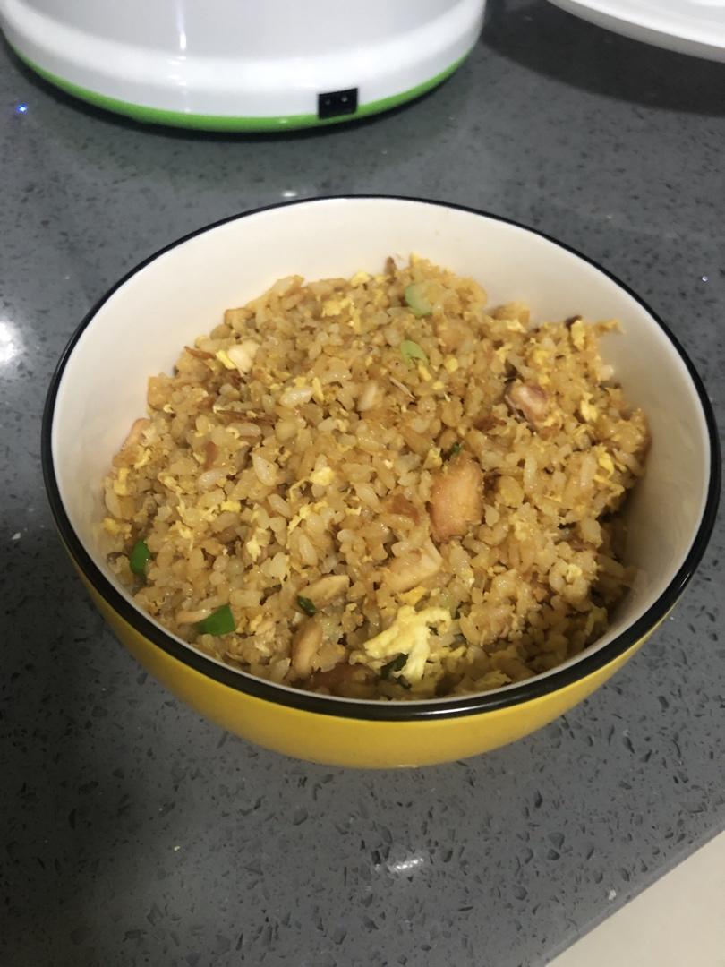 好吃到停不下来的酱油蛋炒饭