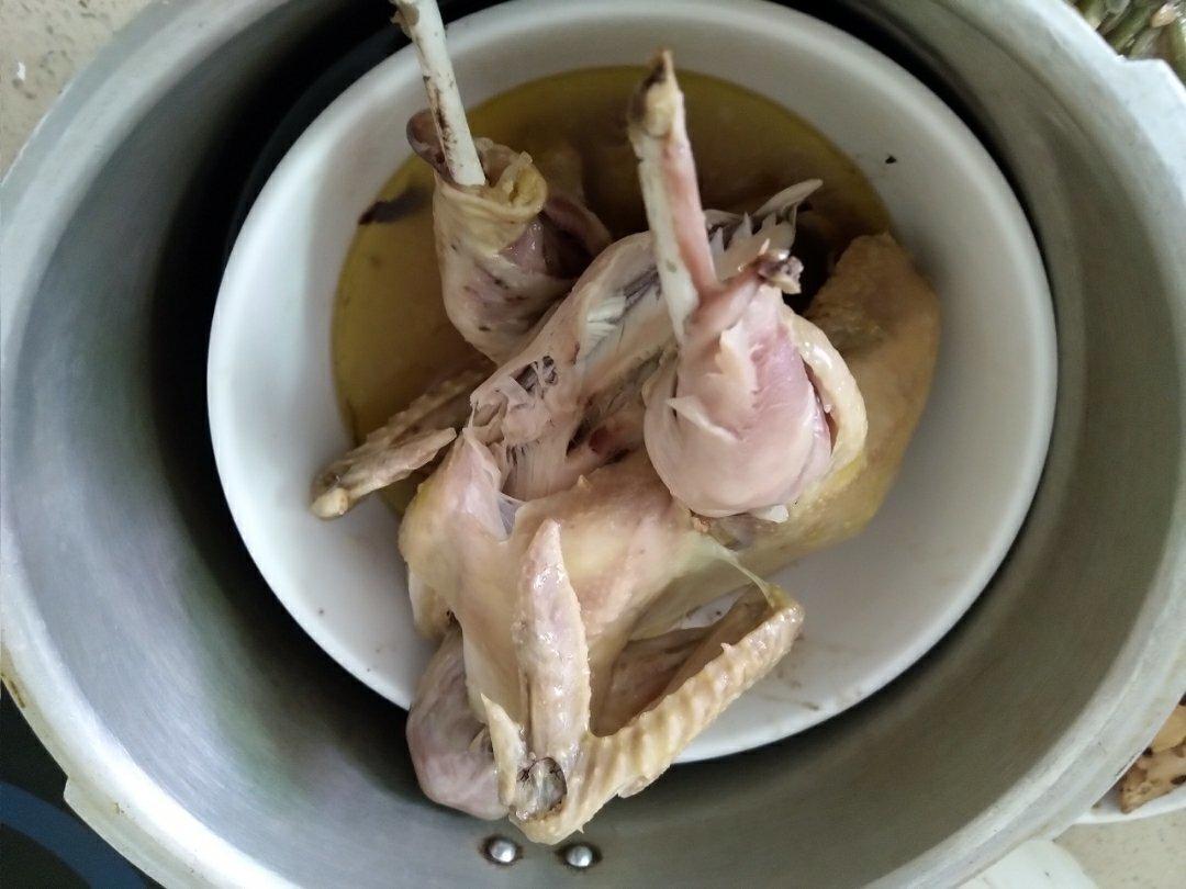 电饭锅简易版：盐焗手撕鸡