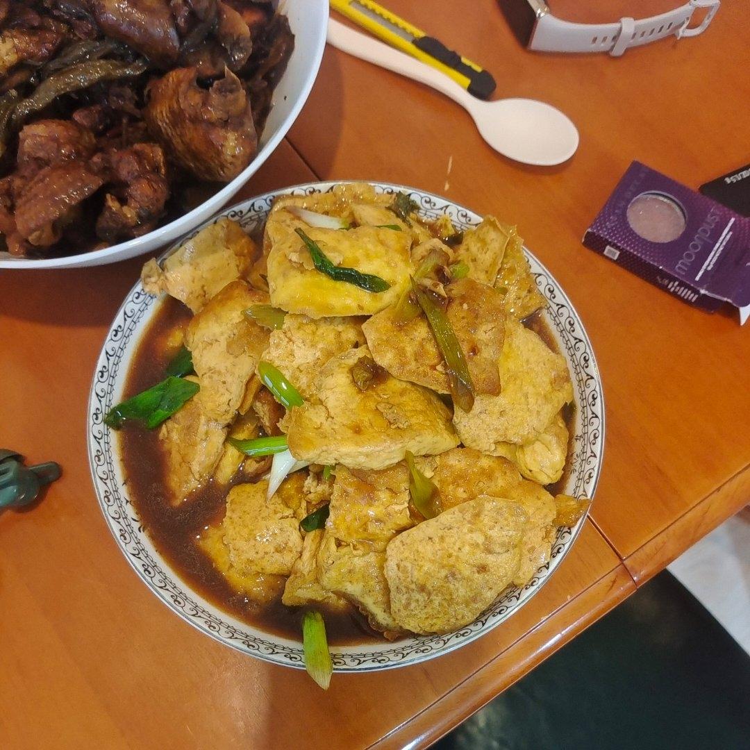 葱烧豆腐