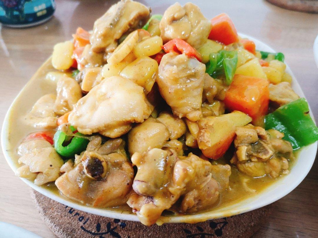 咖喱鸡块饭