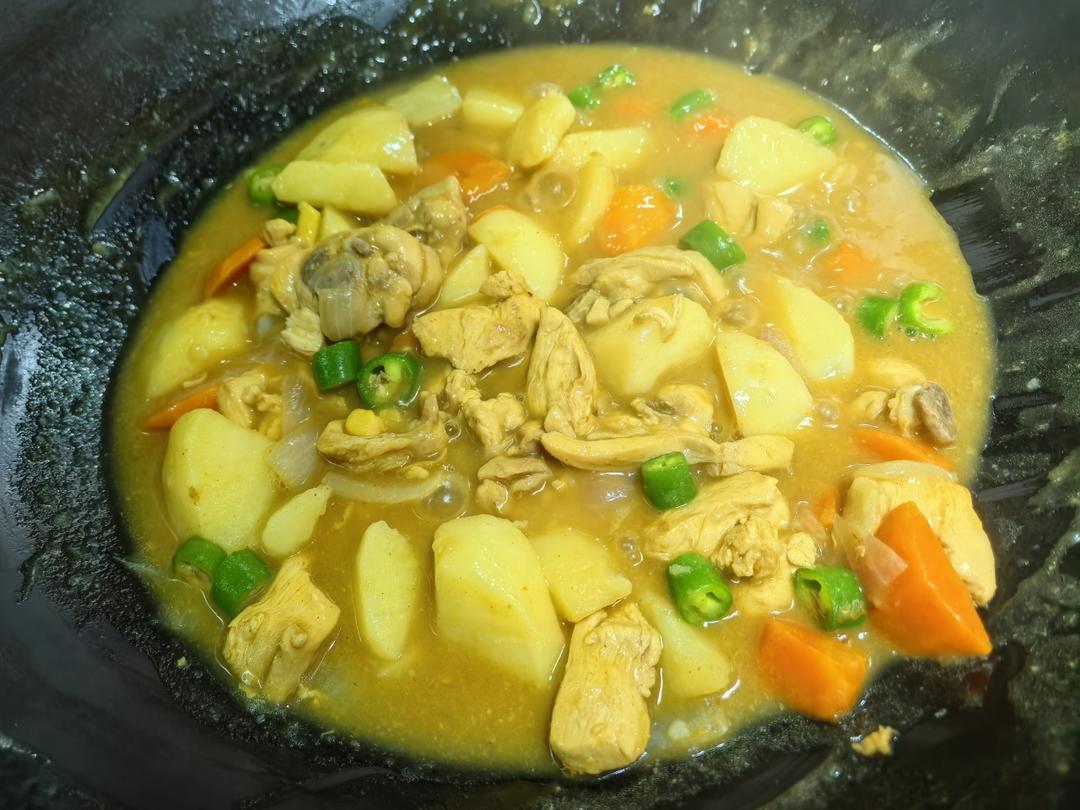 日式咖喱鸡肉饭（超浓郁）