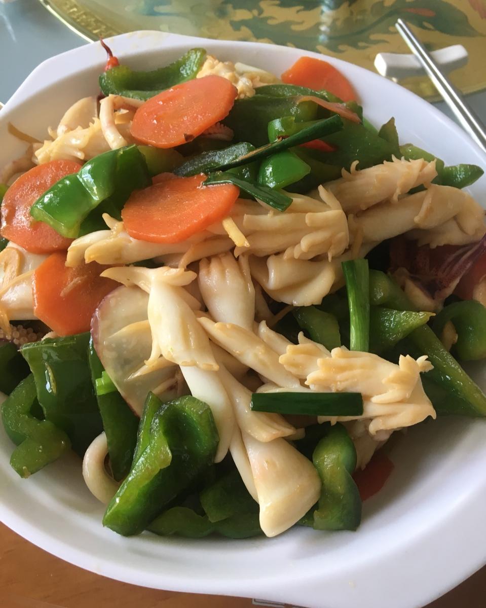 青红菜椒炒鲜鱿鱼