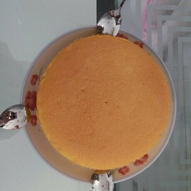 简单好做的8寸戚风蛋糕