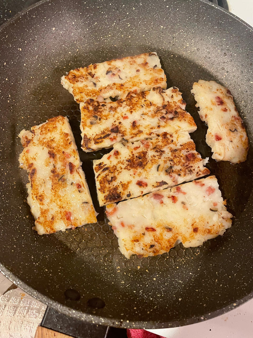广式腊味萝卜糕