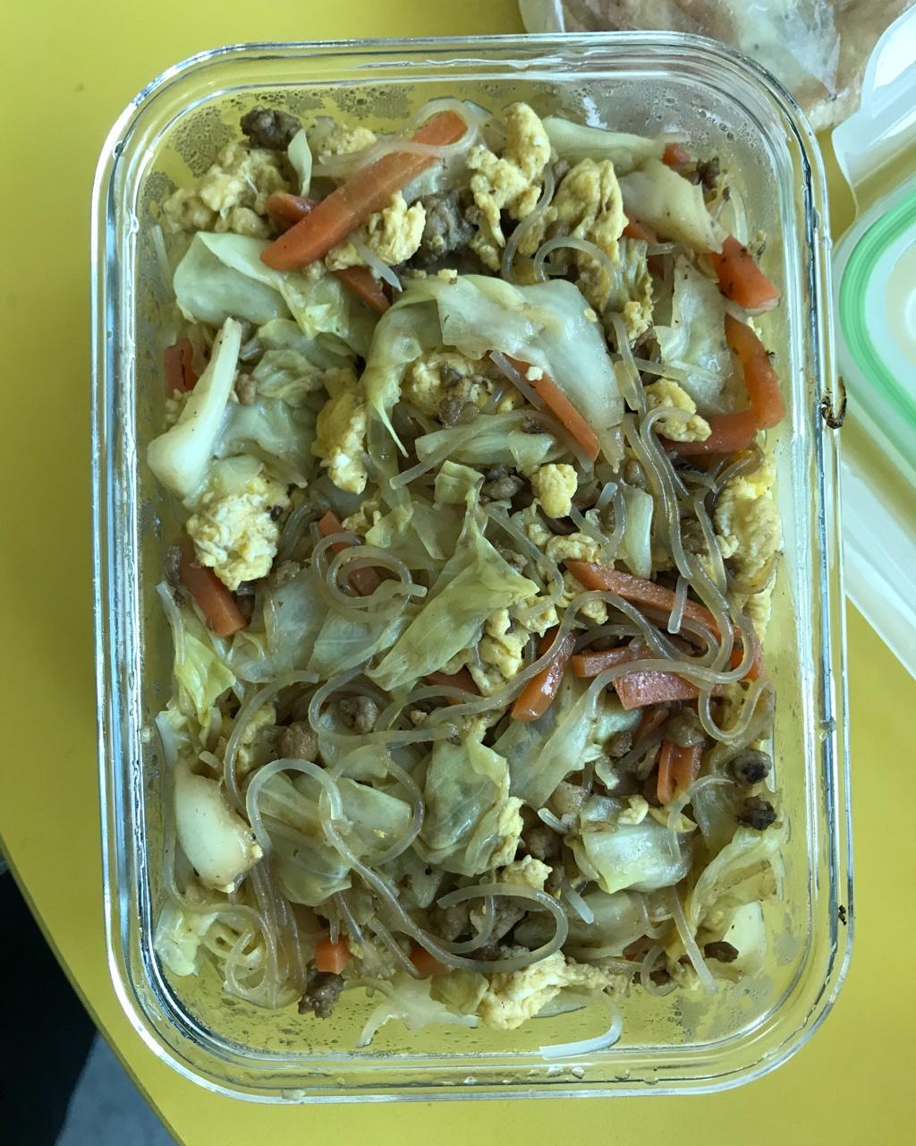 包菜炒粉丝