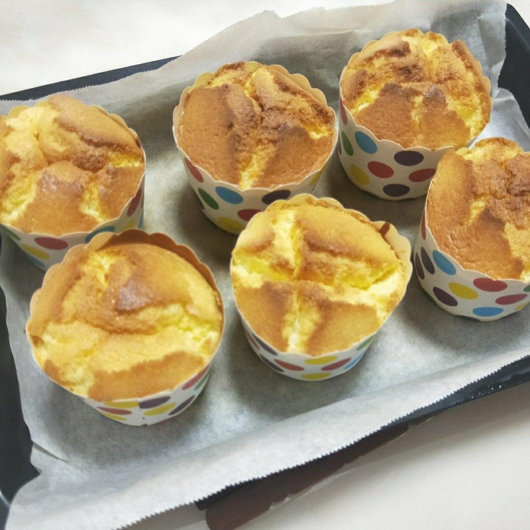 烤箱做蛋糕（戚风蛋糕的做法）
