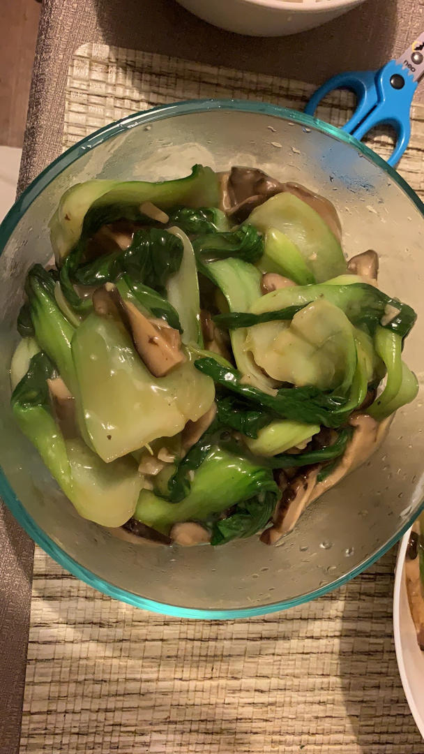 上海青炒香菇