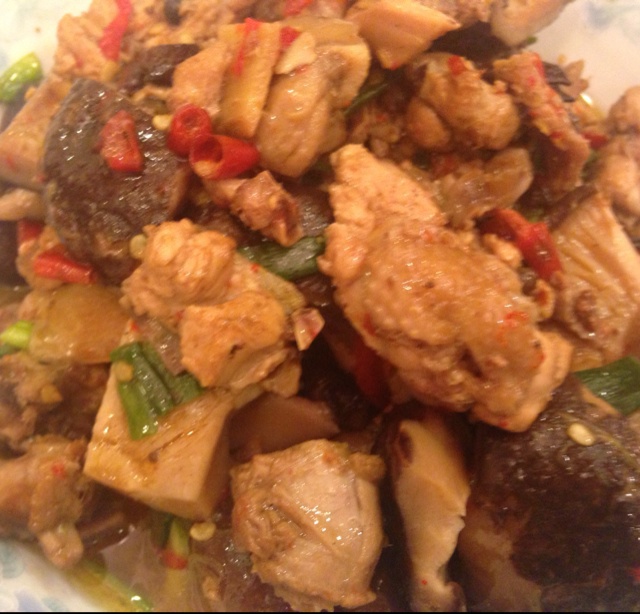 小鸡炖蘑菇
