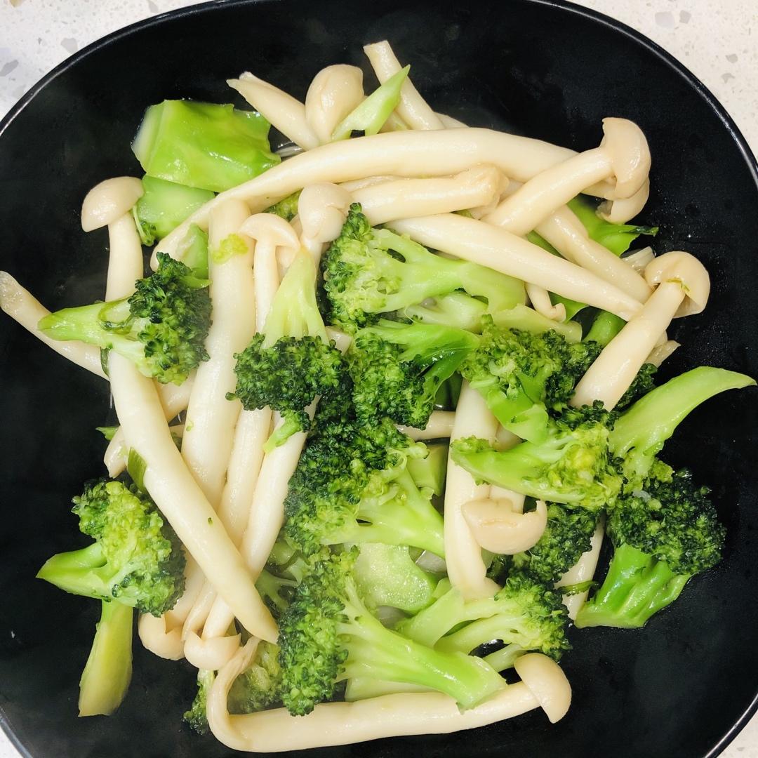 低脂低卡‼️鲜嫩好吃不长胖的西兰花炒菌菇
